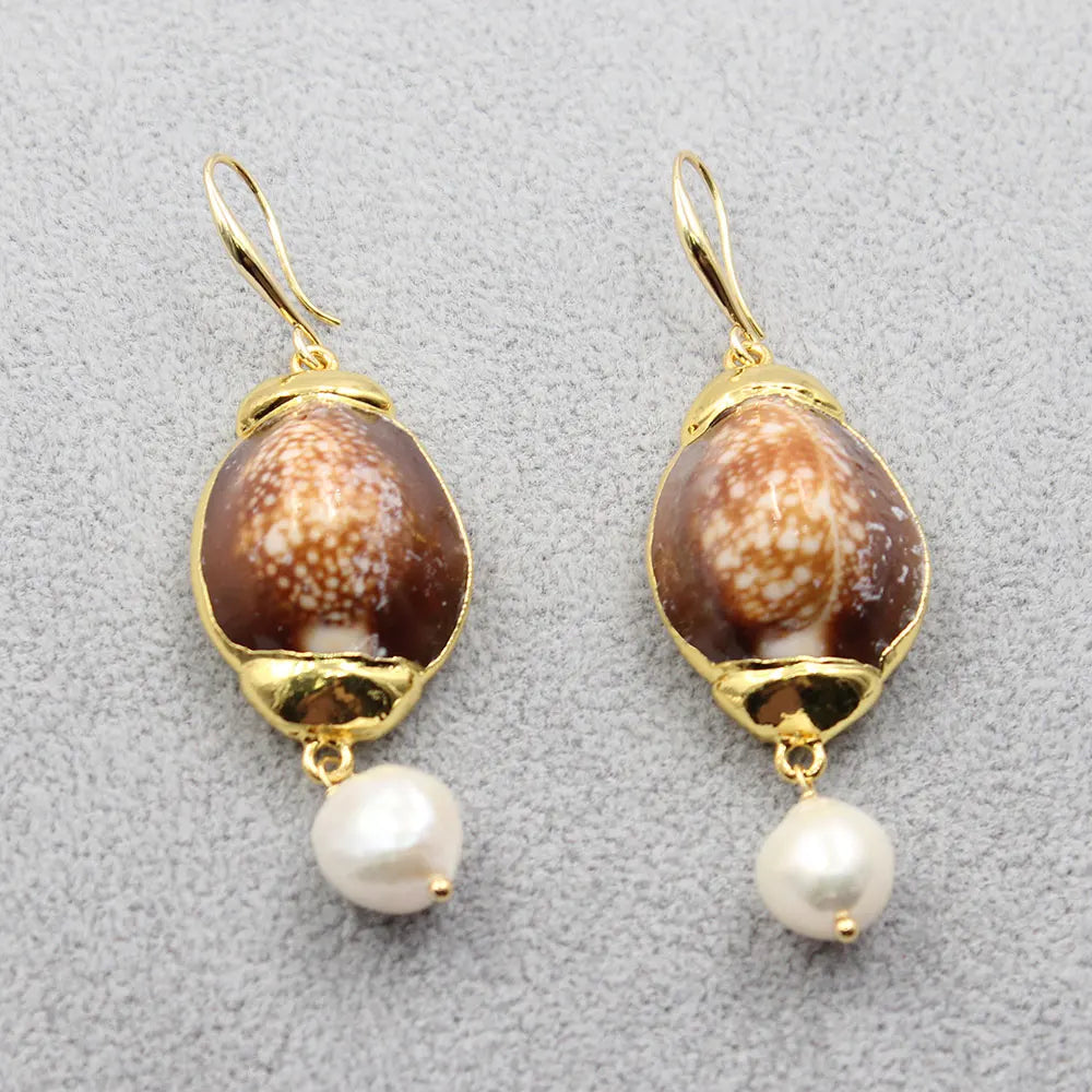 Seashell Earrings With Natural Pearl