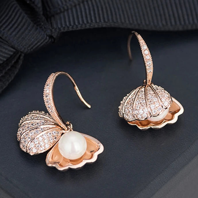 Delicate Shell Shape Earrings