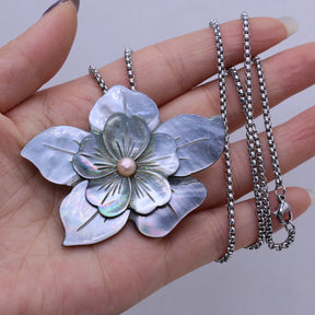 Shell Flower Pendant