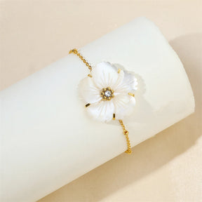 Delicate Flower Shaped Shell Bracelet