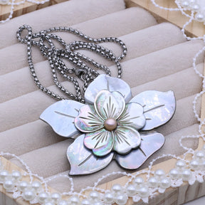 Shell Flower Pendant