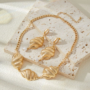 Gold Conch Necklace and Earrings Set