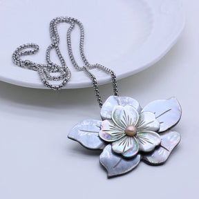 Shell Flower Pendant