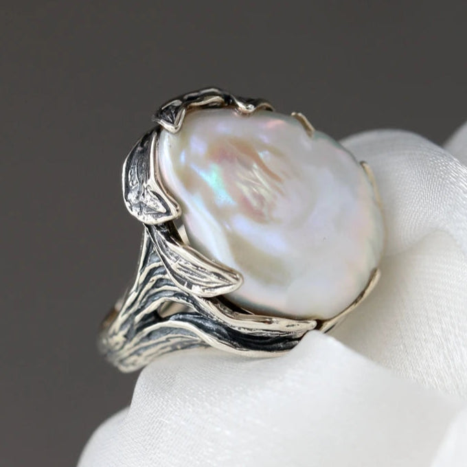 Retro Pearl Ring