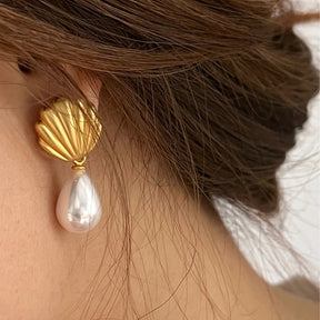 Vintage Fashion Shell Earrings