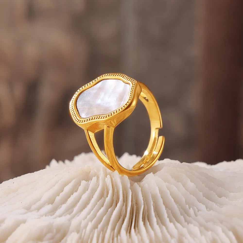 Adjustable Shell Ring