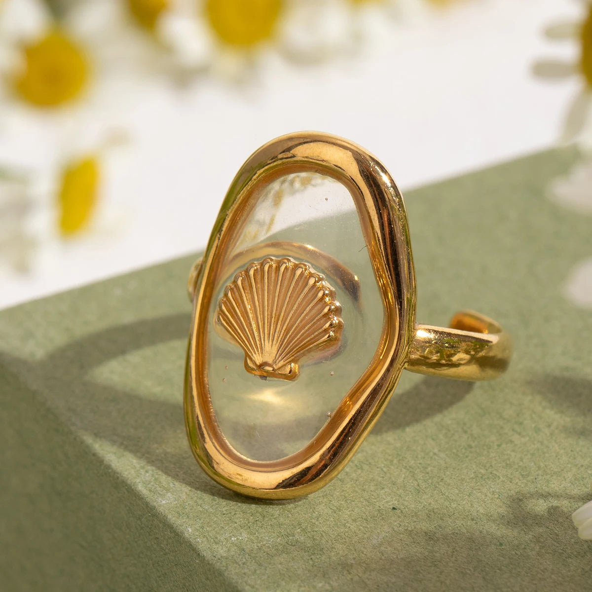 Gold Scallop Ring