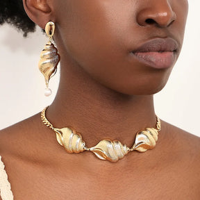 Gold Conch Necklace and Earrings Set