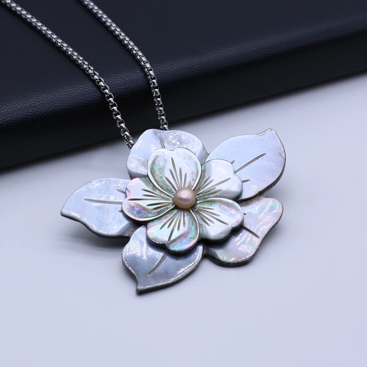 Shell Flower Pendant