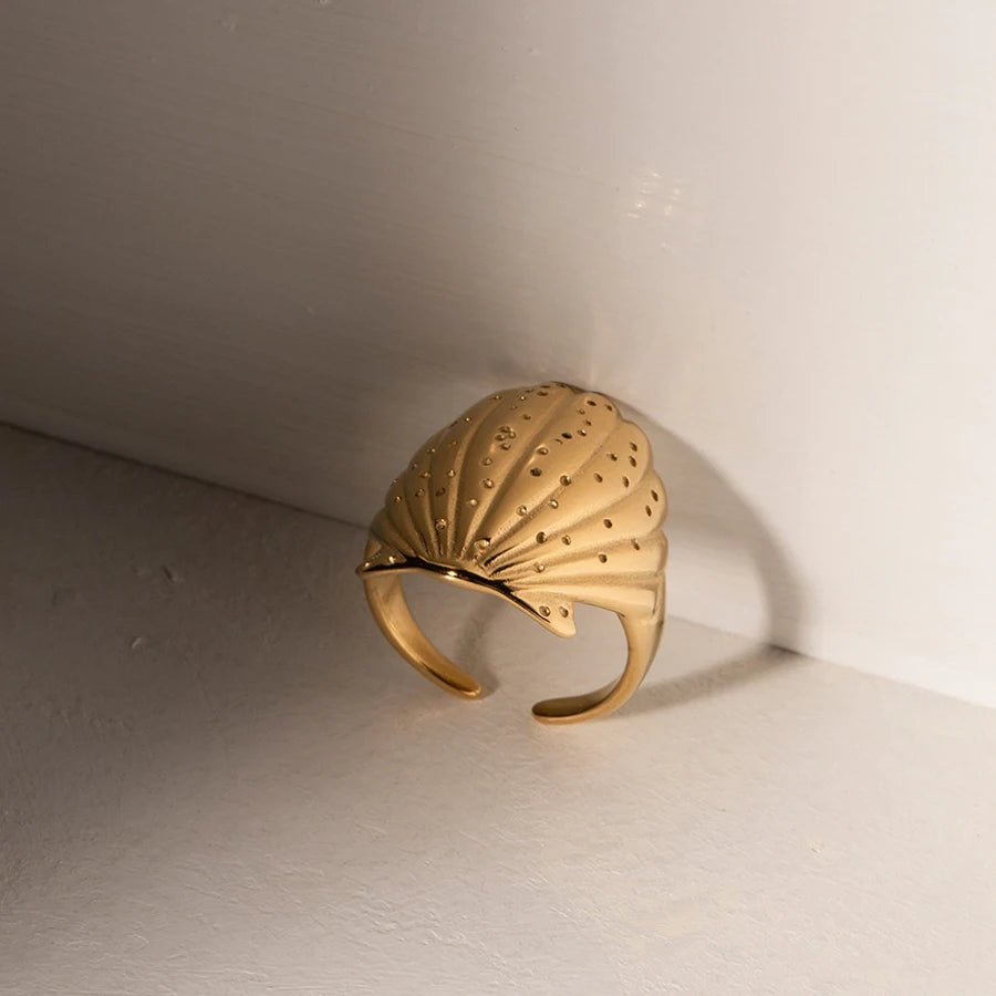 Scallop Ring