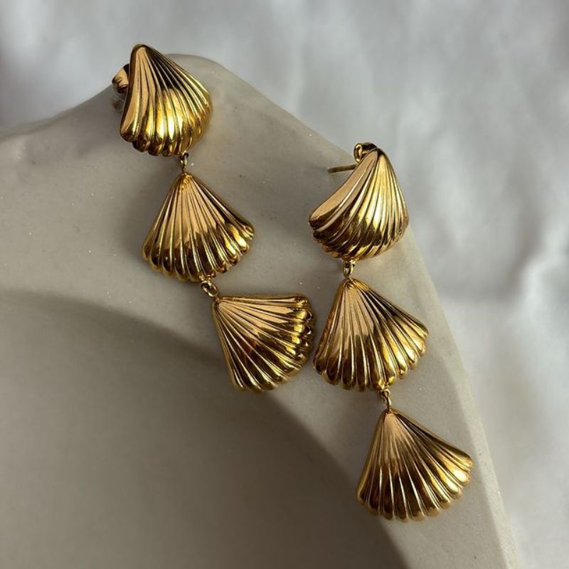 Gold Scallop Earrings